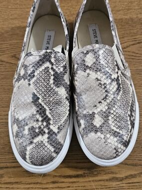 Steve Madden Snake Print Slip-On Sneakers - Beige & Black